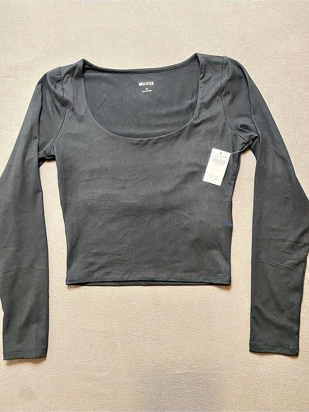 Hollister Long-Sleeve Scoop Top Black Medium NWT